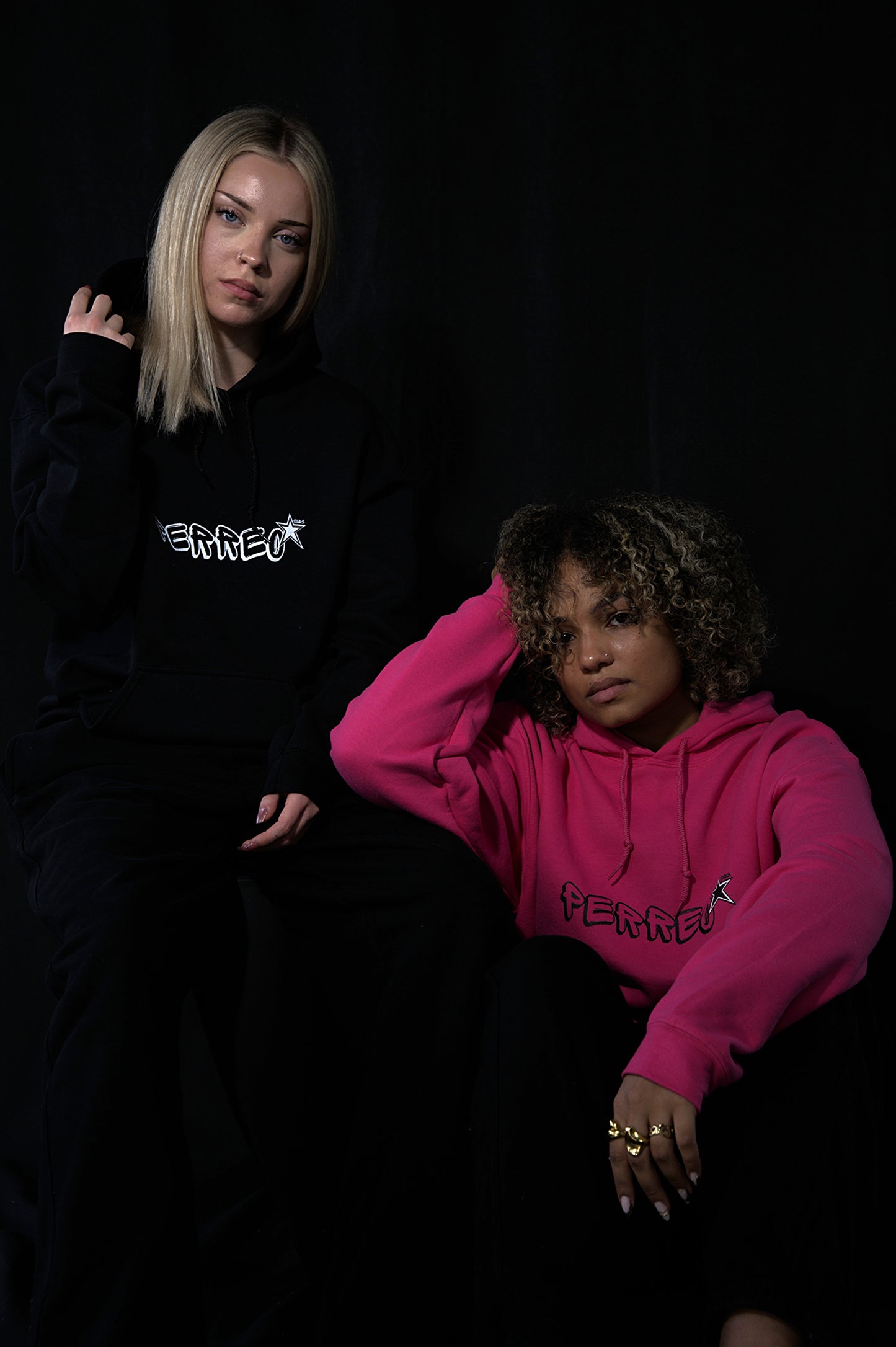 Sudadera con capucha rosa